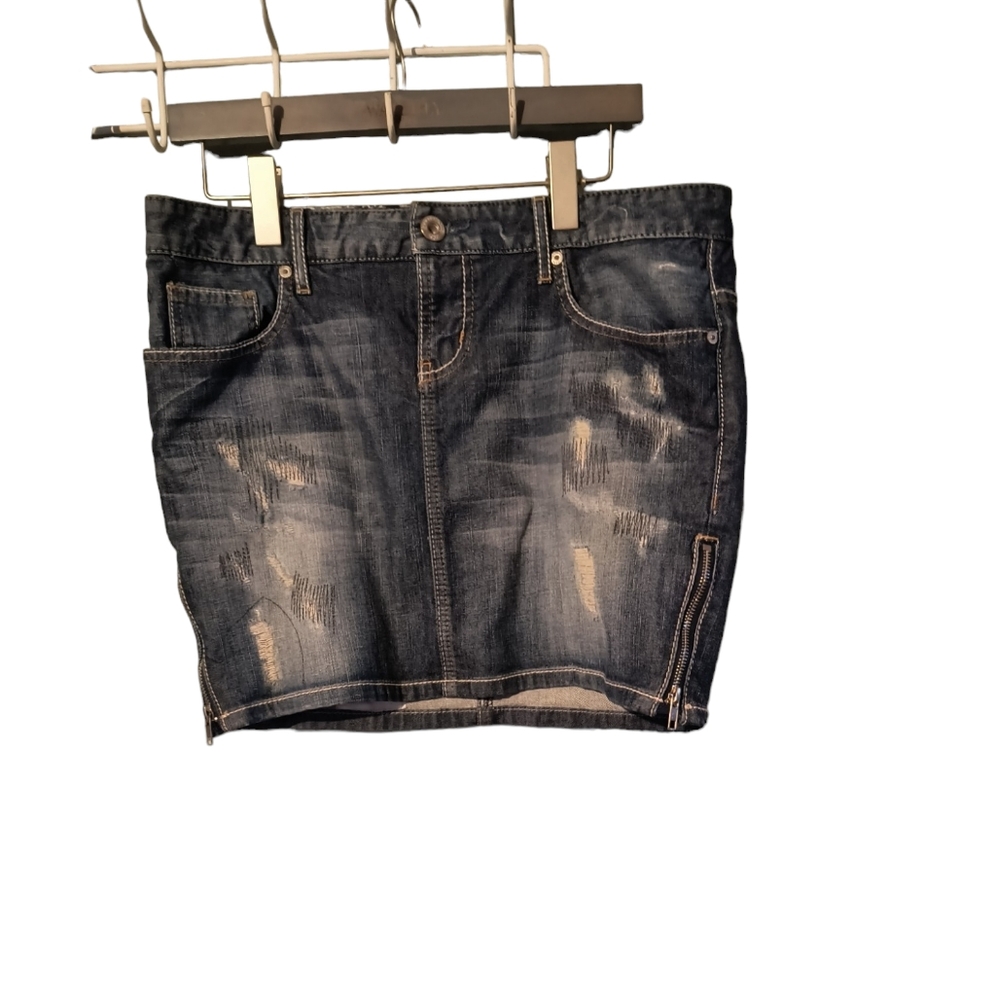 Women's Guess Skirt Size 12
